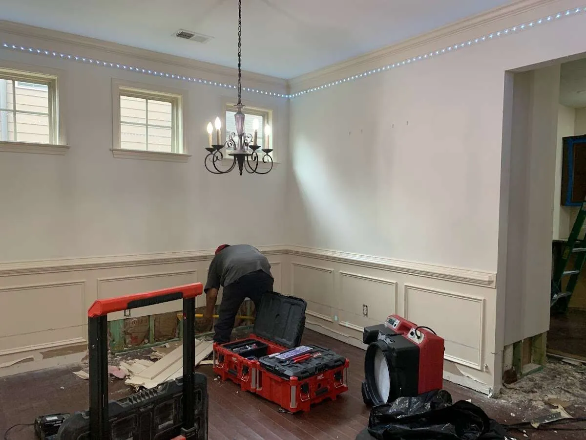 Restoration technician with professional equipment in Dunwoody
